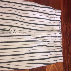 Brandy Melville ankle length pants